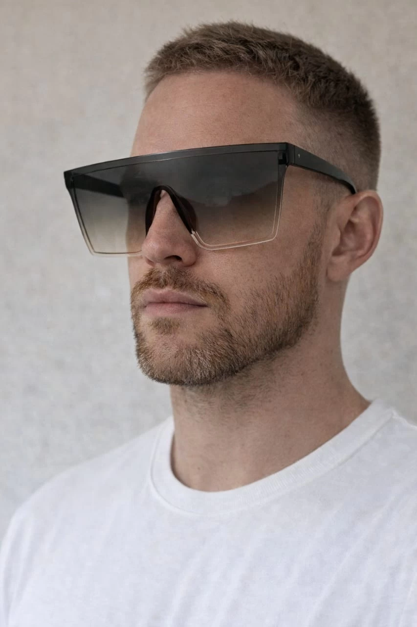 Trendy men sun glass - Item no 28003